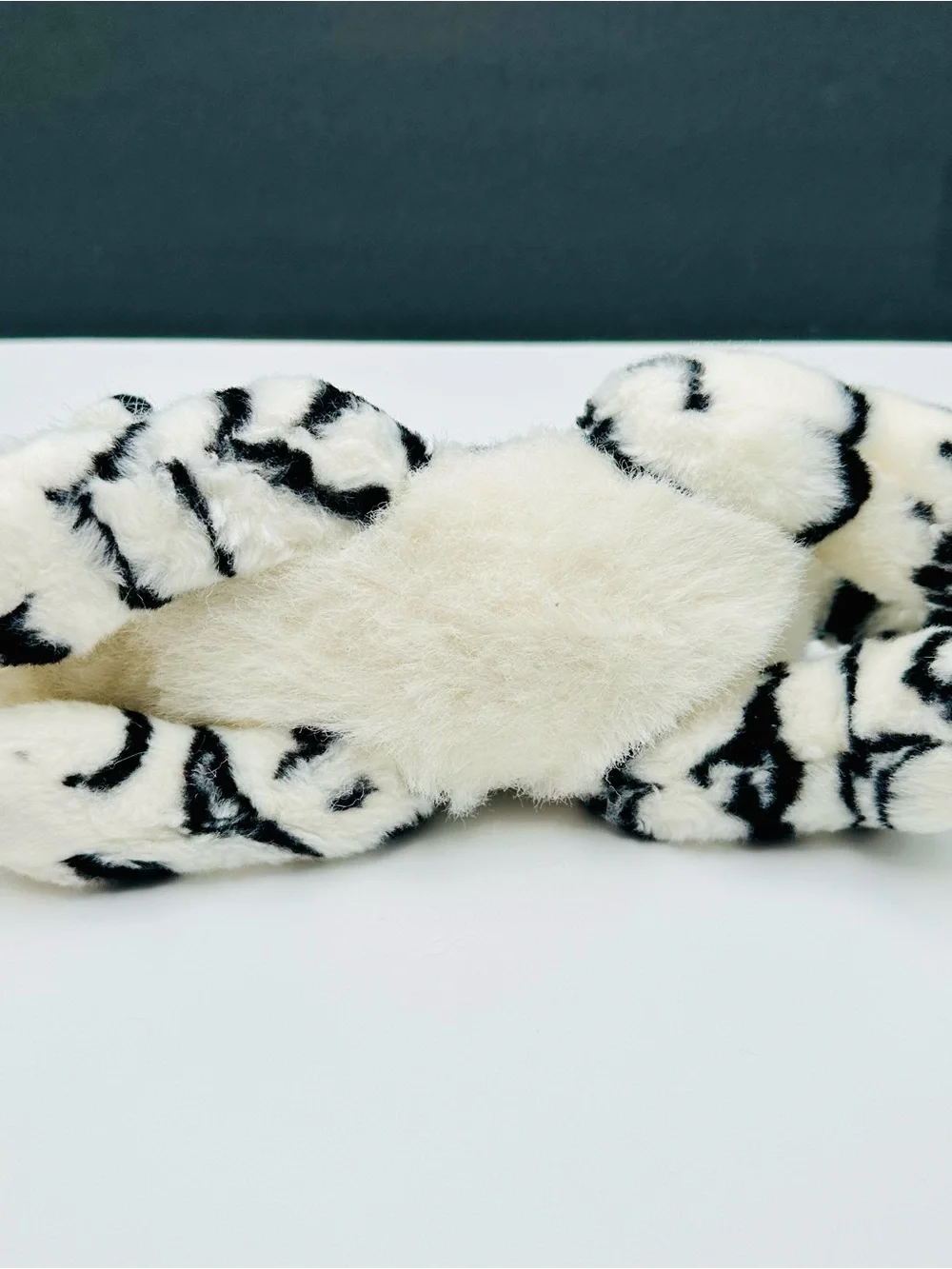 Russ Berrie Plush White Snow Tiger Chandani 90s Stuffed Animal 11” L Blue Eyes